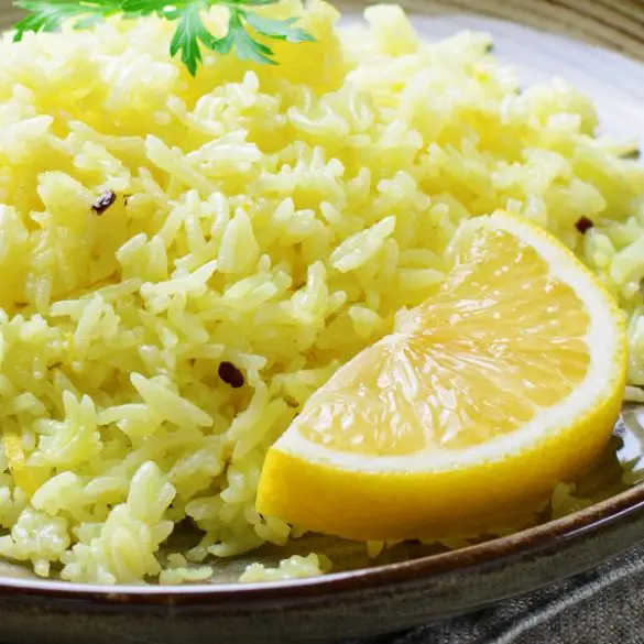 Instant pot vegan lemon rice recipe. Learn how to cook tasty vegan rice in an electric instant pot. #instantpot #pressurecooker #dinner #vegan #rice #lemon #vegetarian #homemade #easy