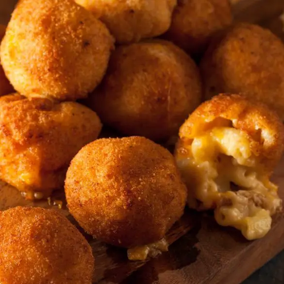 Air fryer mac and cheese balls. These air fryer mac and cheese balls are the perfect snacks for game day! #airfryer #macaroni # dinner #balls #cheese