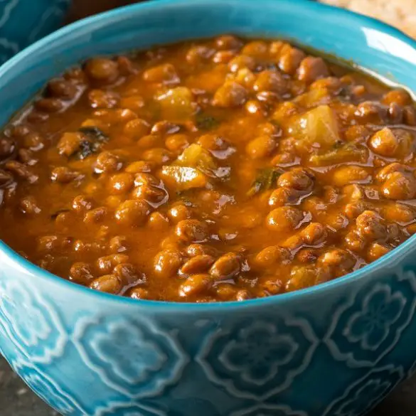 Instant pot curried lentil soup recipe. Our healthy and hearty lentil soup is a warming and flavourful meal for the colder months. It's a vegan and gluten-free dish that's ready in just 10 minutes. #pressurecooker #instantpot #soup #healthy #vegetarian #vegan