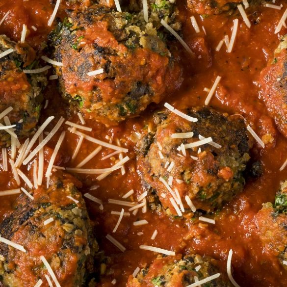 Instant pot vegan meatballs in marinara sauce. These vegan meatballs are made from a mixture of nuts, seeds, and vegetables with a creamy texture that is reminiscent of ground beef.#pressurecooker #instantpot #vegetarian #vegan #healthy