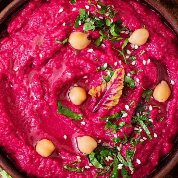 Instant pot beet hummus recipe. This is one of the easiest beet hummus recipes you'll ever make! #pressurecooker #instantpot #healthy #vegetarian #vegan #hummus