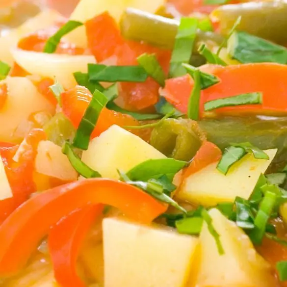 Slow cooker French vegetable soup recipe. Tired of your usual go-to soup recipes? We have the perfect solution! This French Vegetable Soup is quick and easy, loaded with vegetables and beans, and packed with flavor. #slowcooker #crockpot #homemade #healthy #soups #dinner