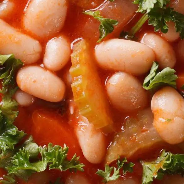 Slow cooker Italian bean soup recipe. A hearty soup for a cold winter day. #slowcooker #crockpot #vegetarian #vegan #healthy #homemade #dinner