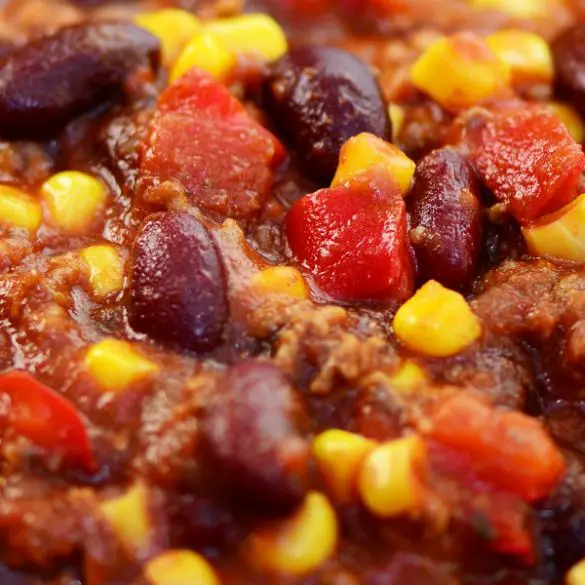 Slow cooker Mexican chili recipe. If you love Mexican food and are looking for a hearty dinner recipe, this chili is so good you'll enjoy it year-round. #slowcooker #crockpot #dinner #chili #homemade #mexican